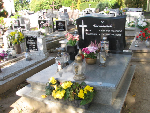 Grób Maria Piechowiak