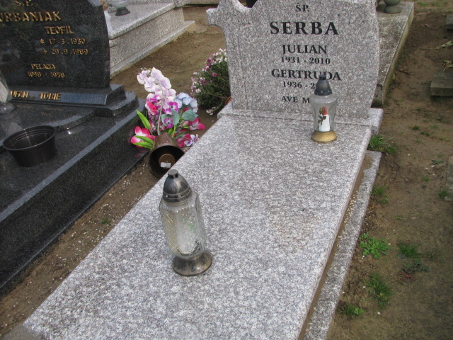 Grób Julian Serba